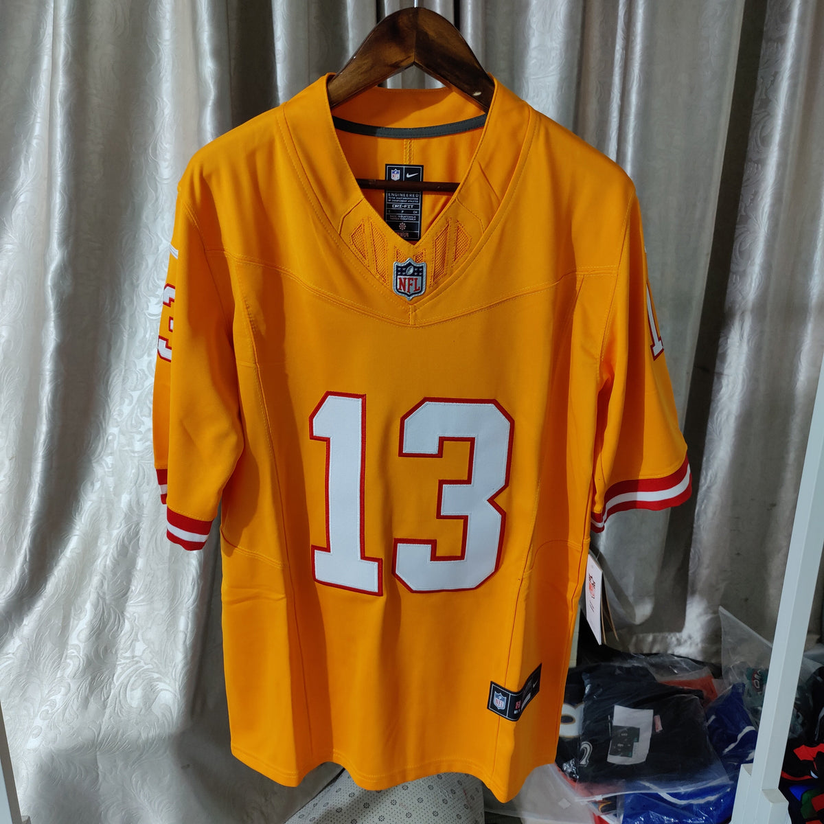 Camisa NFL Tampa Bay Buccaneers Vapor F.U.S.E. Limited Jersey Laranja