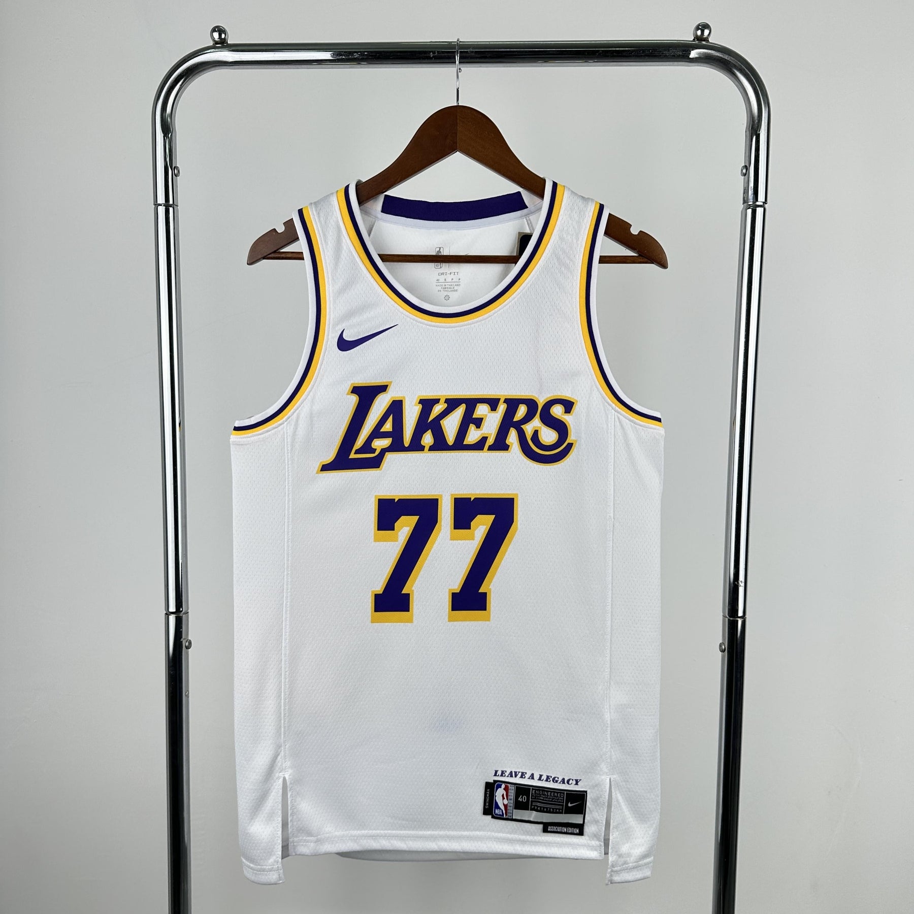 Camisa NBA Los Angeles Lakers Association Edition Luka Dončić