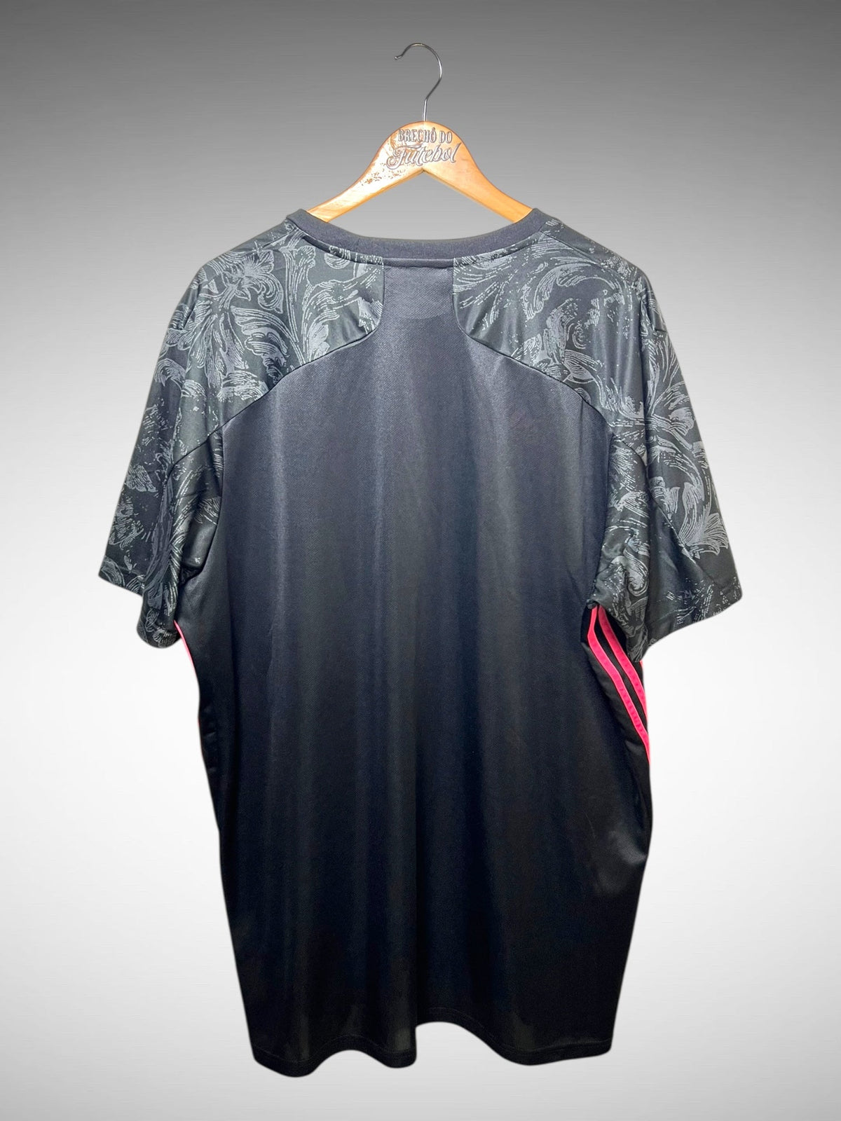 Real Madrid 2020 Terceira Camisa Tam 3G.