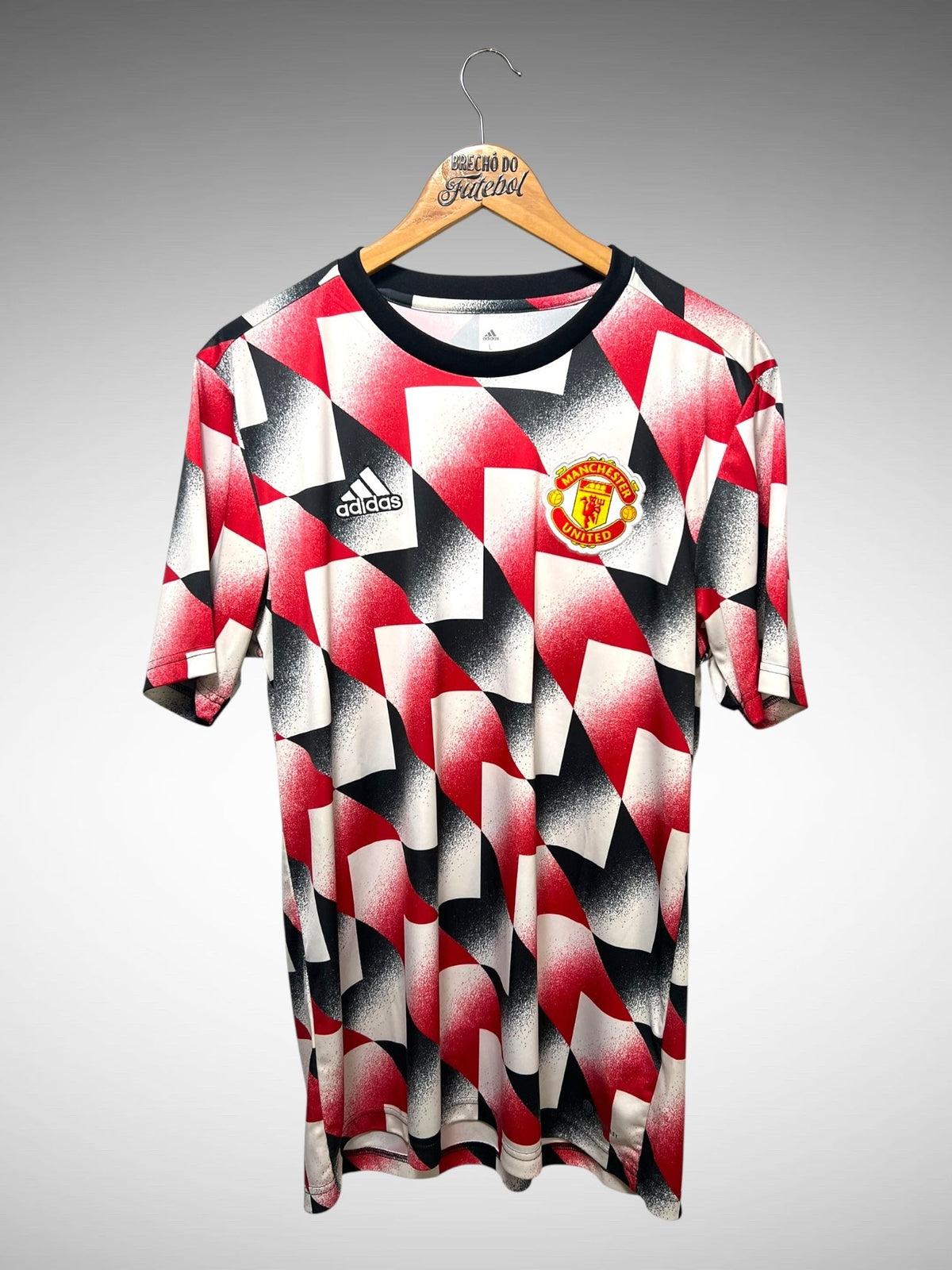 Manchester United 2022 Camisa de Aquecimento Tam G.