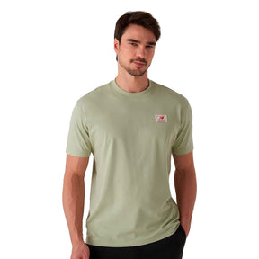 Camiseta New Balance Woven Label Masculino